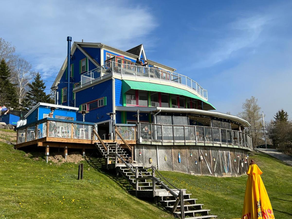 The Tuna Blue Inn Hubbards Extérieur photo