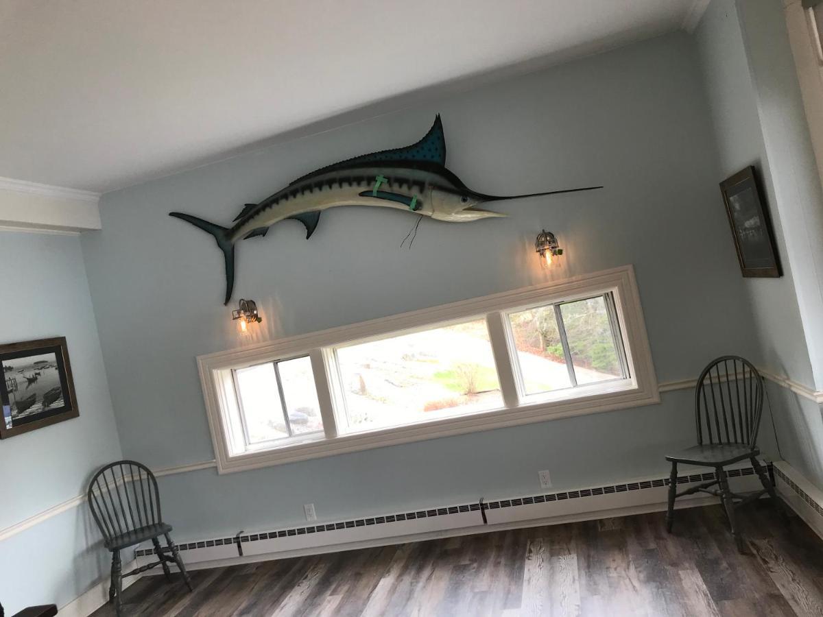 The Tuna Blue Inn Hubbards Extérieur photo